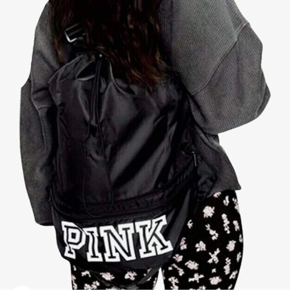 VS Pink Convertible Backpack Fanny Pack New - Picture 2 of 9